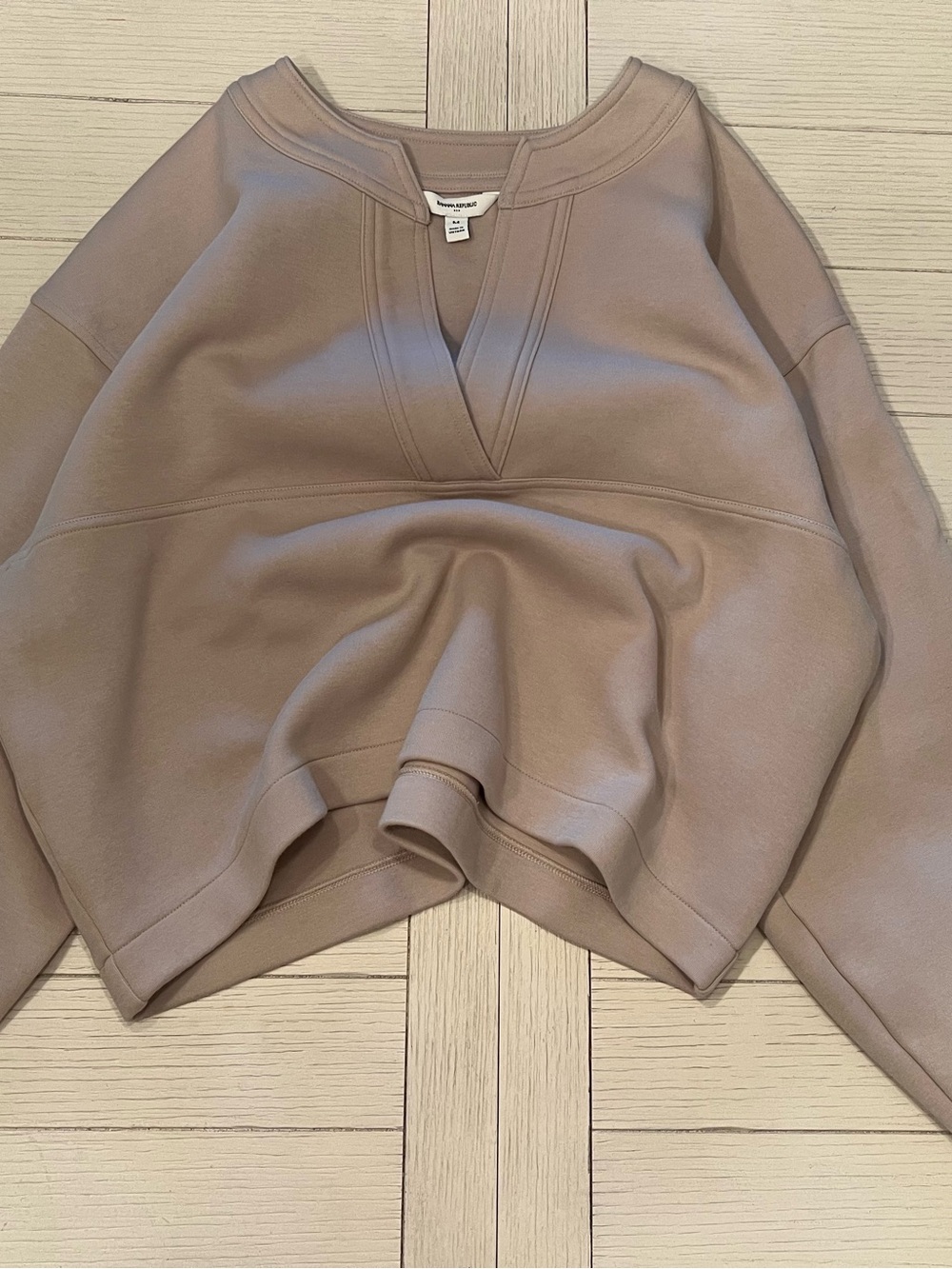 Banana Republic Vince Relaxed V-Notch Pullover - Taupe